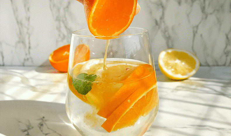 Napój izotoniczny – nawadnianie organizmu (zdjęcie lemoniady love)