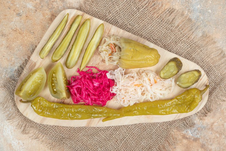 Warto wykorzystać właściwości kiszonek przy przeprowadzaniu detoksu organizmu.